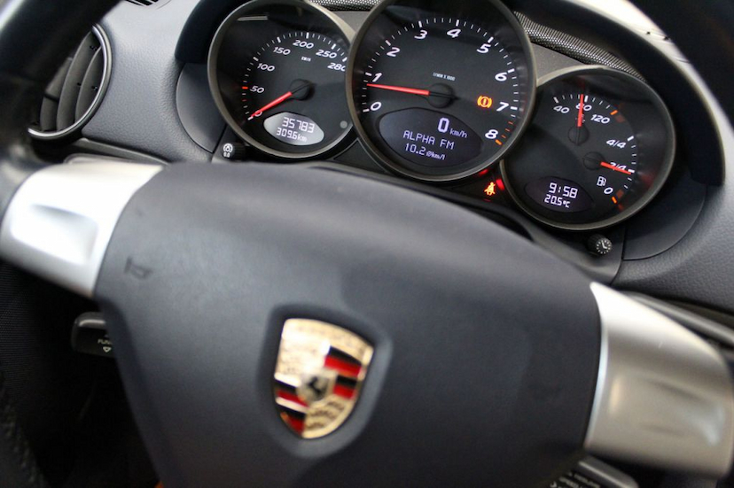 Foto do veículo PORSCHE  CAYMAN 2009 35.910 KM 159.000,00