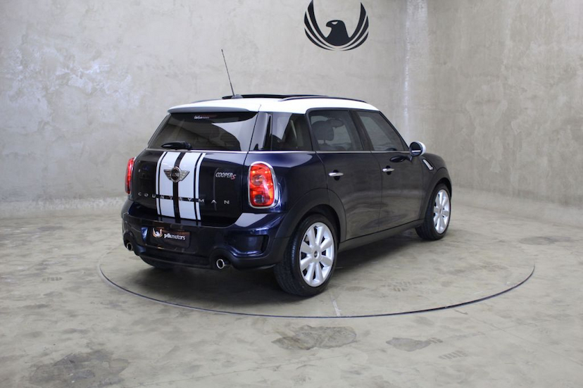 Foto do veículo MINI  COUNTRYMAN S TOP 2016 25.761 KM 97.000,00