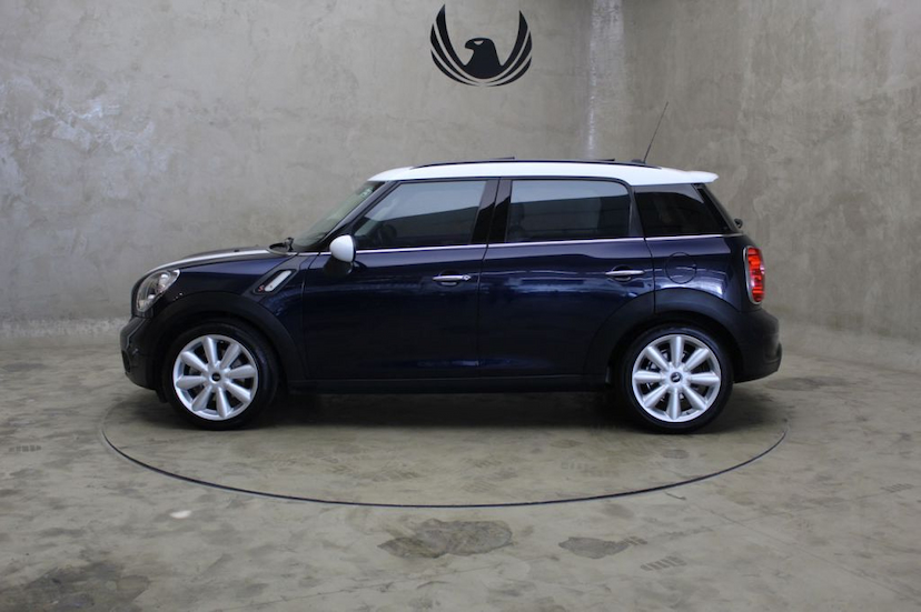 Foto do veículo MINI  COUNTRYMAN S TOP 2016 25.761 KM 97.000,00
