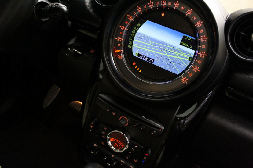 Foto do veículo MINI  COUNTRYMAN S TOP 2016 25.761 KM 97.000,00