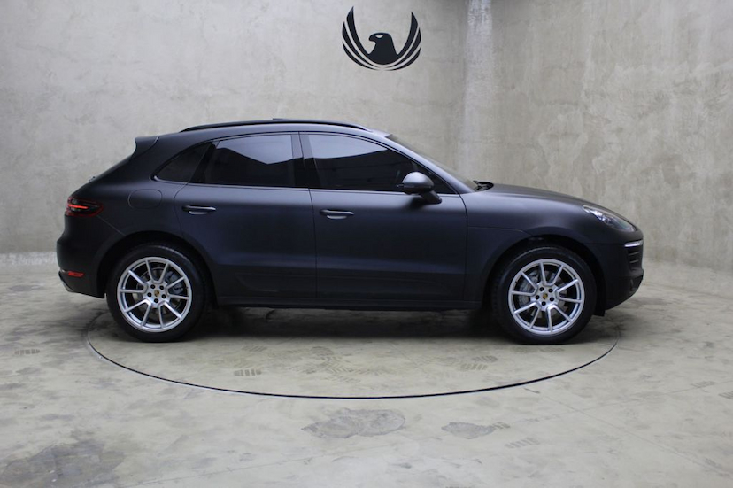 Foto do veículo PORSCHE  MACAN S 2015 9.263 KM 290.000,00