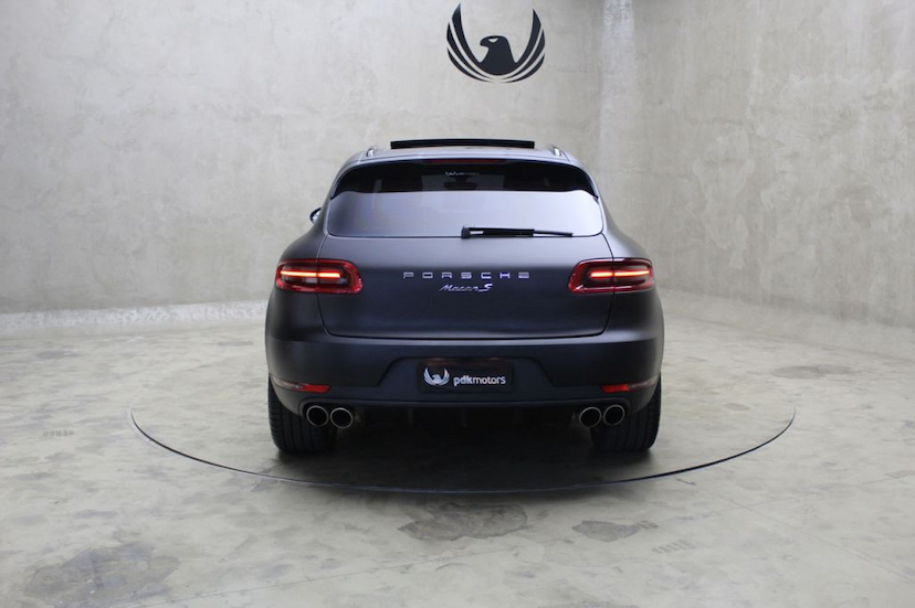 Foto do veículo PORSCHE  MACAN S 2015 9.263 KM 290.000,00