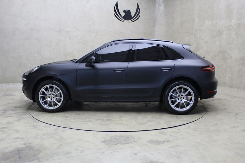 Foto do veículo PORSCHE  MACAN S 2015 9.263 KM 290.000,00