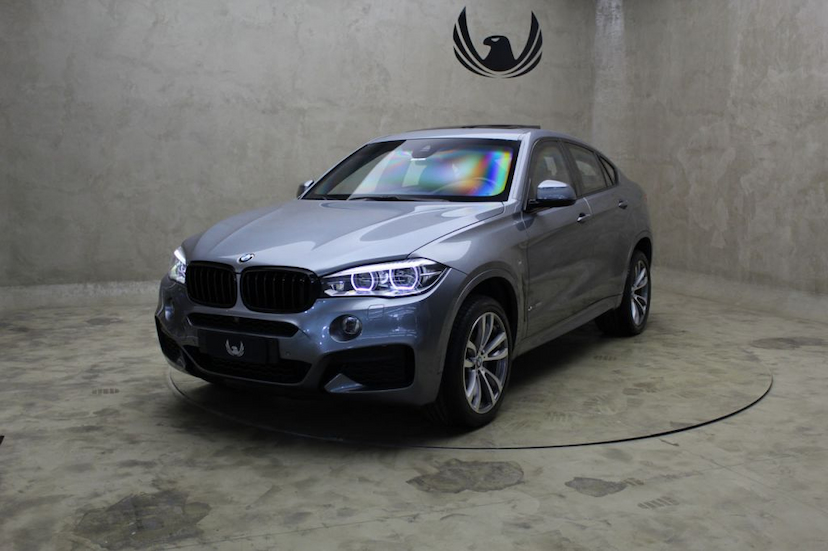 Foto do veículo BMW  X6 50I M SPORT 2015 44.350 KM 265.000,00