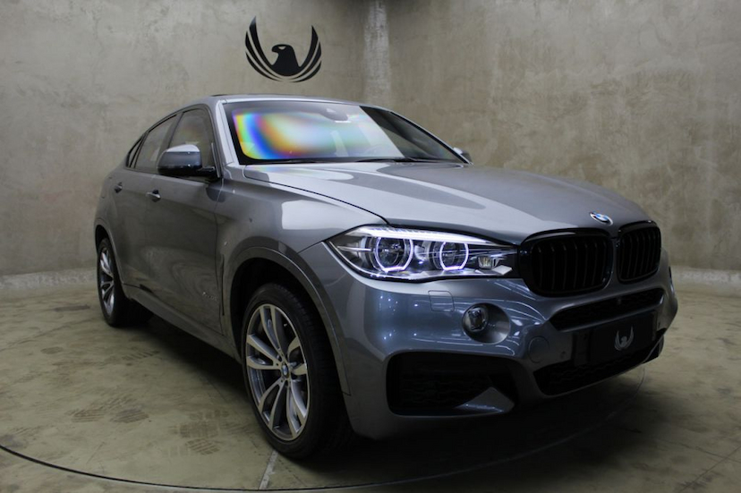 Foto do veículo BMW  X6 50I M SPORT 2015 44.350 KM 265.000,00