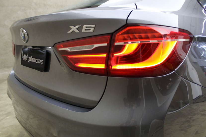 Foto do veículo BMW  X6 50I M SPORT 2015 44.350 KM 265.000,00