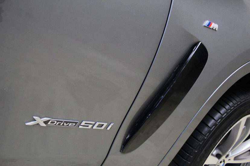 Foto do veículo BMW  X6 50I M SPORT 2015 44.350 KM 265.000,00