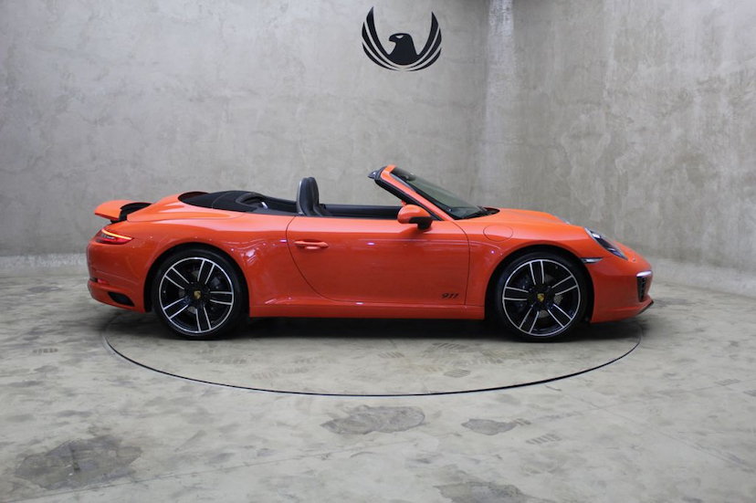 Foto do veículo PORSCHE  911 CARRERA CABRIO 2019 13.866 KM 619.000,00