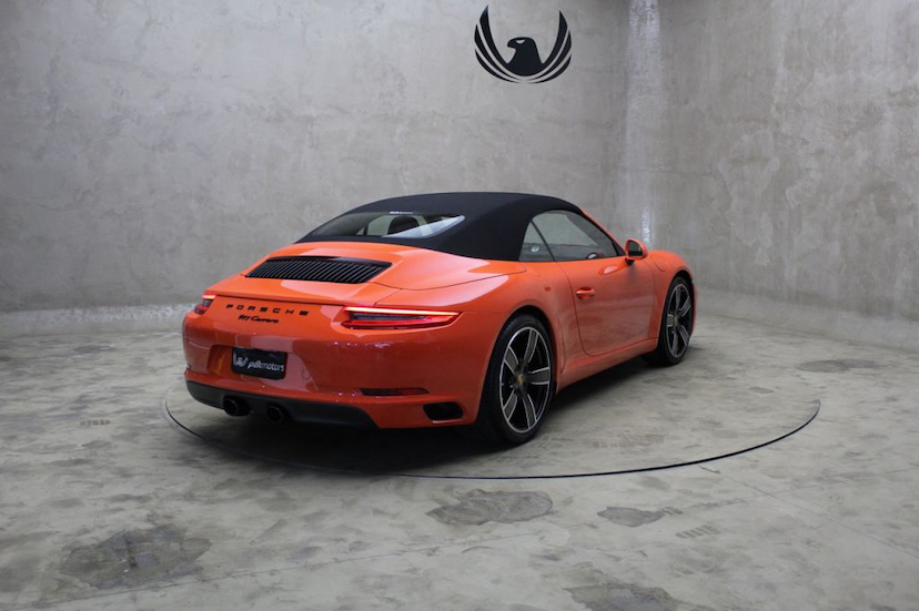 Foto do veículo PORSCHE  911 CARRERA CABRIO 2019 13.866 KM 619.000,00