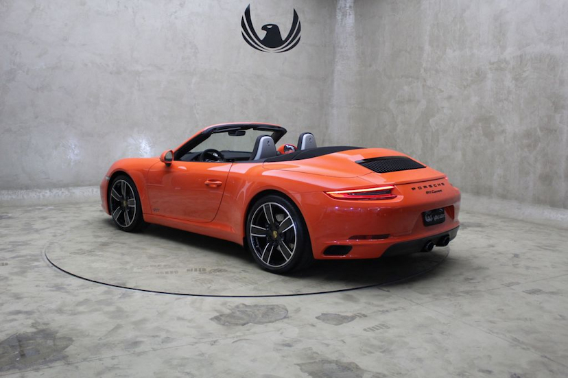 Foto do veículo PORSCHE  911 CARRERA CABRIO 2019 13.866 KM 619.000,00
