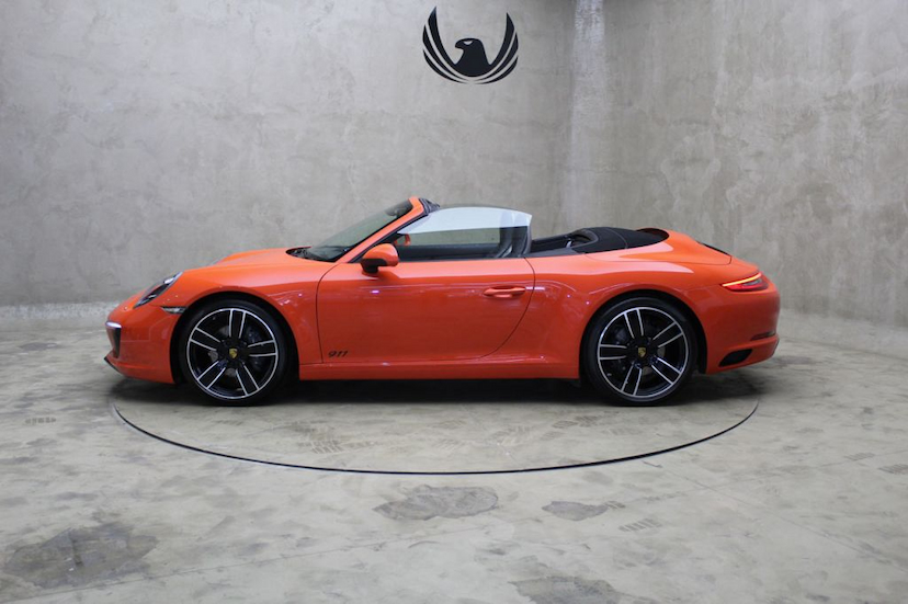 Foto do veículo PORSCHE  911 CARRERA CABRIO 2019 13.866 KM 619.000,00