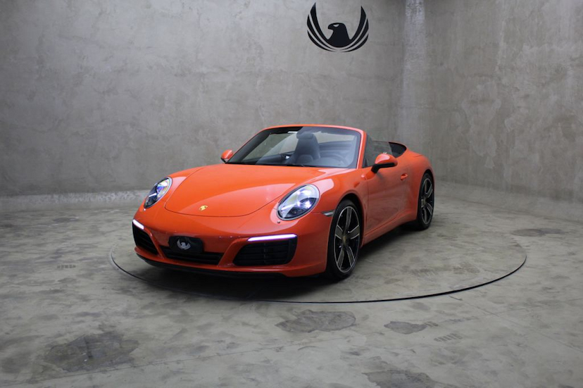 Foto do veículo PORSCHE  911 CARRERA CABRIO 2019 13.866 KM 619.000,00