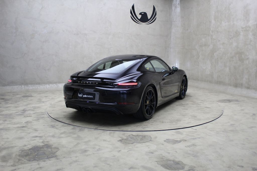 Foto do veículo PORSCHE  718 CAYMAN GTS 2019 3.830 KM 499.000,00