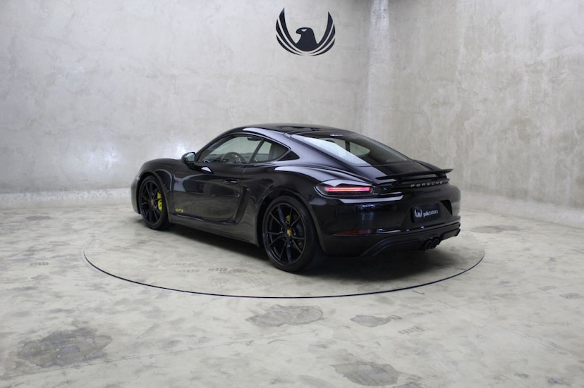 Foto do veículo PORSCHE  718 CAYMAN GTS 2019 3.830 KM 499.000,00