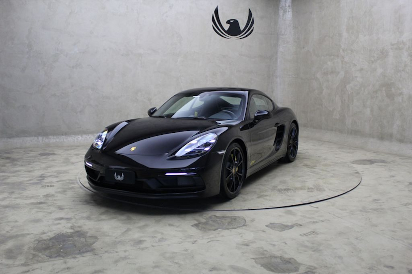 Foto do veículo PORSCHE  718 CAYMAN GTS 2019 3.830 KM 499.000,00