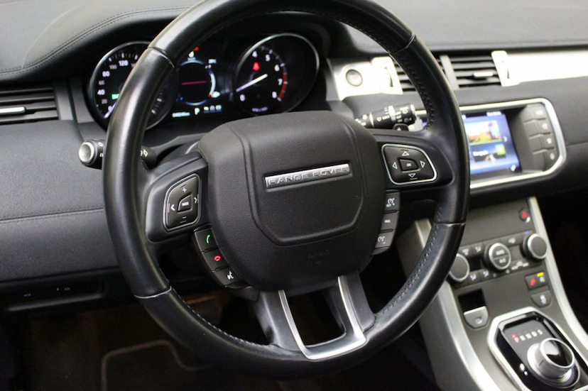 Foto do veículo LAND ROVER  EVOQUE SE 2016 40.250 KM 129.000,00