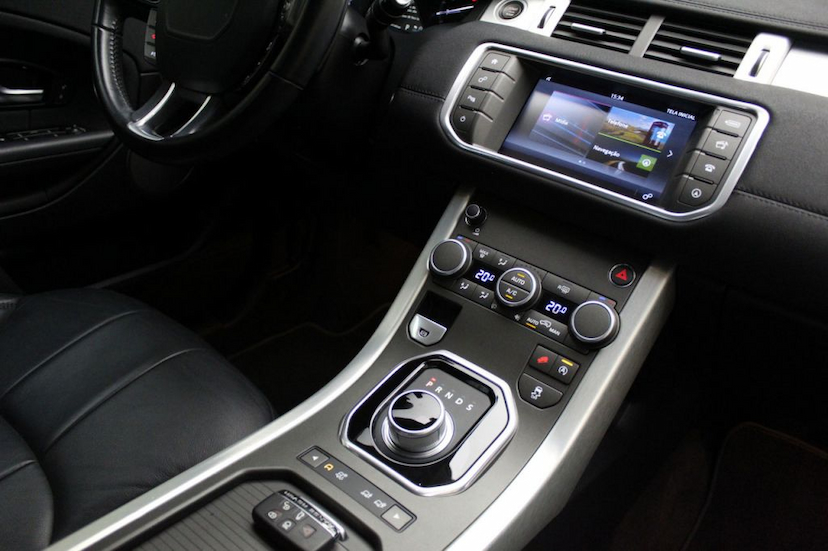 Foto do veículo LAND ROVER  EVOQUE SE 2016 40.250 KM 129.000,00