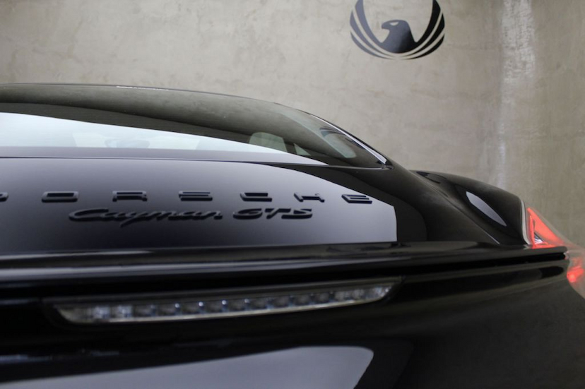 Foto do veículo PORSCHE  CAYMAN GTS 2016 64.520 KM 349.000,00