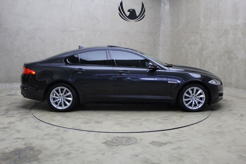 Foto do veículo JAGUAR  XF 2.0 LUXURY 2015 35.275 KM 109.000,00