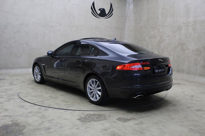 Foto do veículo JAGUAR  XF 2.0 LUXURY 2015 35.275 KM 109.000,00