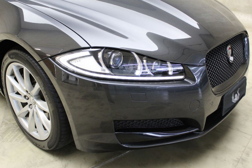 Foto do veículo JAGUAR  XF 2.0 LUXURY 2015 35.275 KM 109.000,00