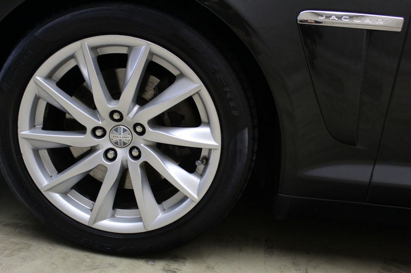 Foto do veículo JAGUAR  XF 2.0 LUXURY 2015 35.275 KM 109.000,00