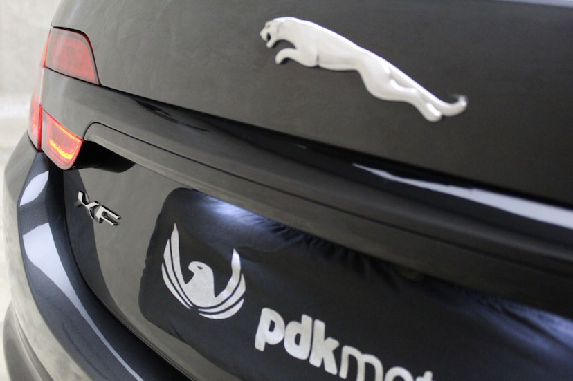 Foto do veículo JAGUAR  XF 2.0 LUXURY 2015 35.275 KM 109.000,00