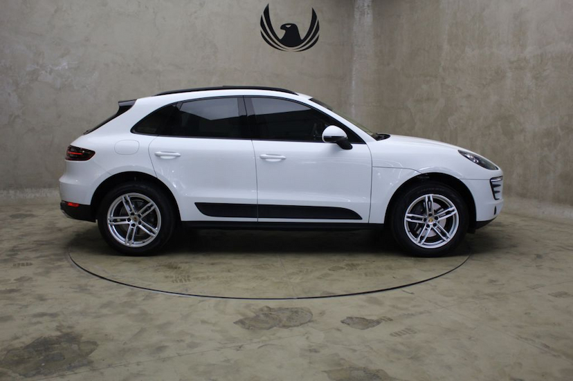 Foto do veículo PORSCHE  MACAN 2015 61.580 KM 229.000,00