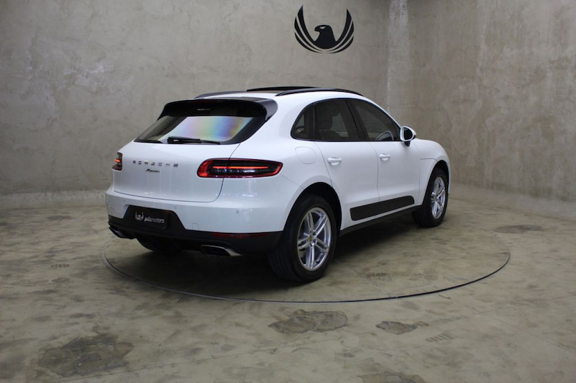 Foto do veículo PORSCHE  MACAN 2015 61.580 KM 229.000,00