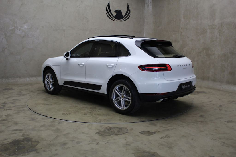 Foto do veículo PORSCHE  MACAN 2015 61.580 KM 229.000,00