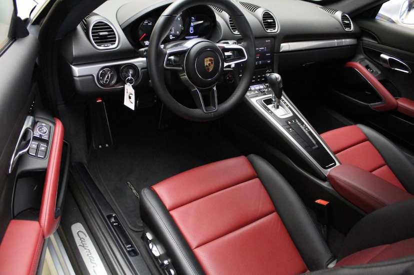 Foto do veículo PORSCHE  718 CAYMAN S 2018 1.450 KM 430.000,00