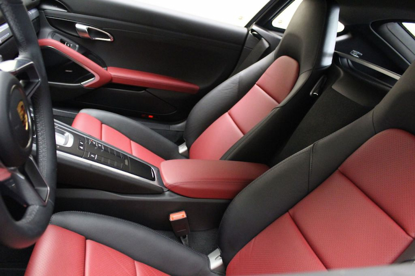 Foto do veículo PORSCHE  718 CAYMAN S 2018 1.450 KM 430.000,00