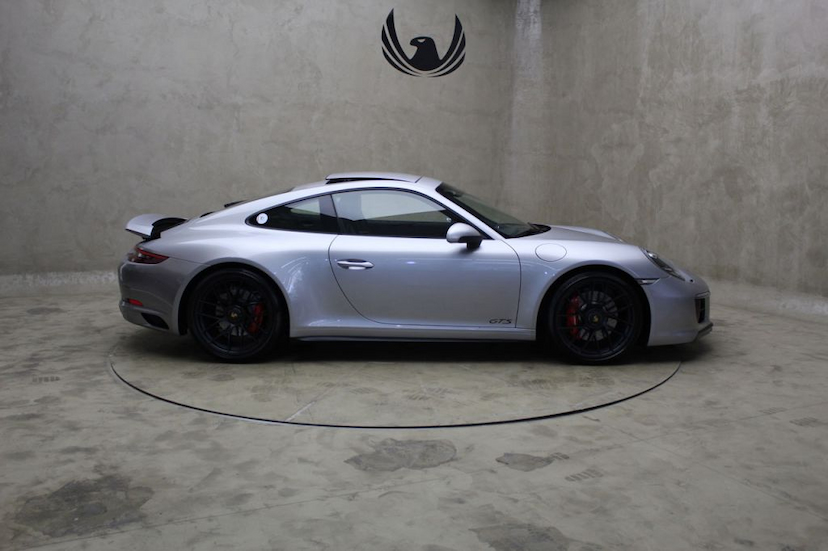 Foto do veículo PORSCHE  911 CARRERA GTS 2018 5.660 KM 690.000,00