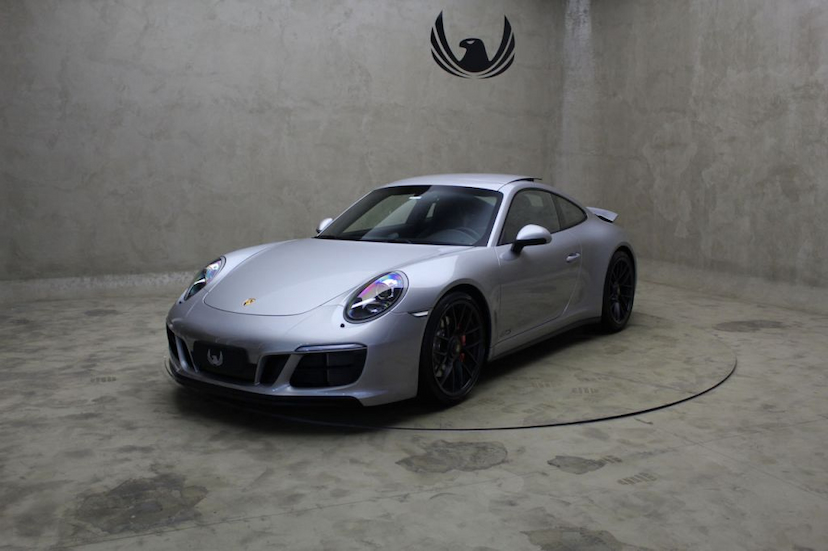 Foto do veículo PORSCHE  911 CARRERA GTS 2018 5.660 KM 690.000,00