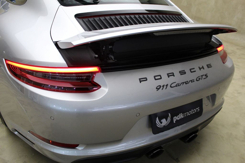 Foto do veículo PORSCHE  911 CARRERA GTS 2018 5.660 KM 690.000,00