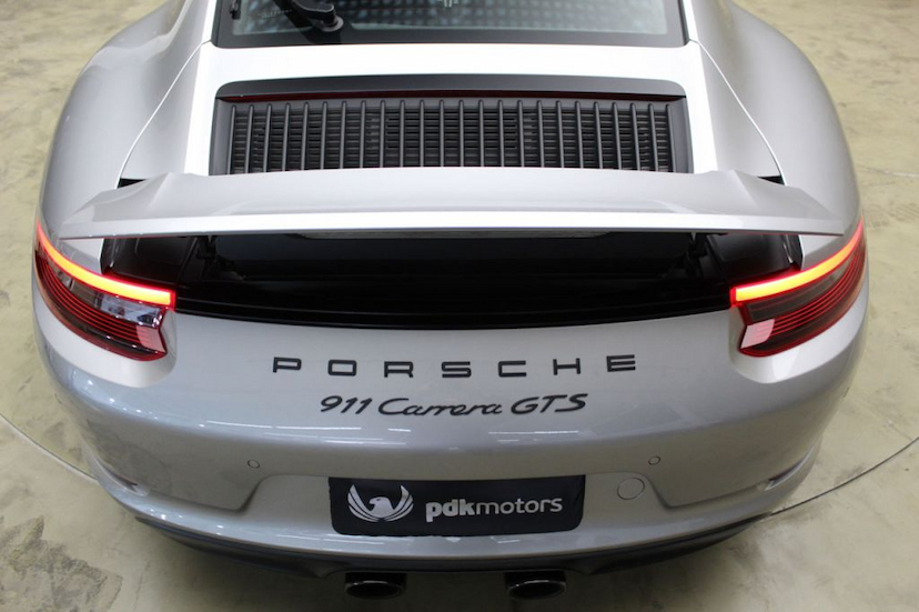 Foto do veículo PORSCHE  911 CARRERA GTS 2018 5.660 KM 690.000,00