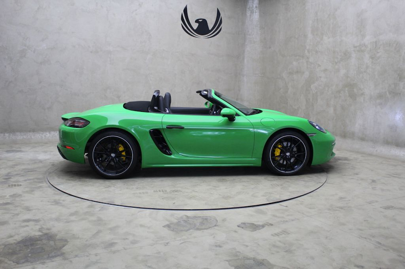 Foto do veículo PORSCHE  718 BOXSTER 2018 15.685 KM 349.000,00
