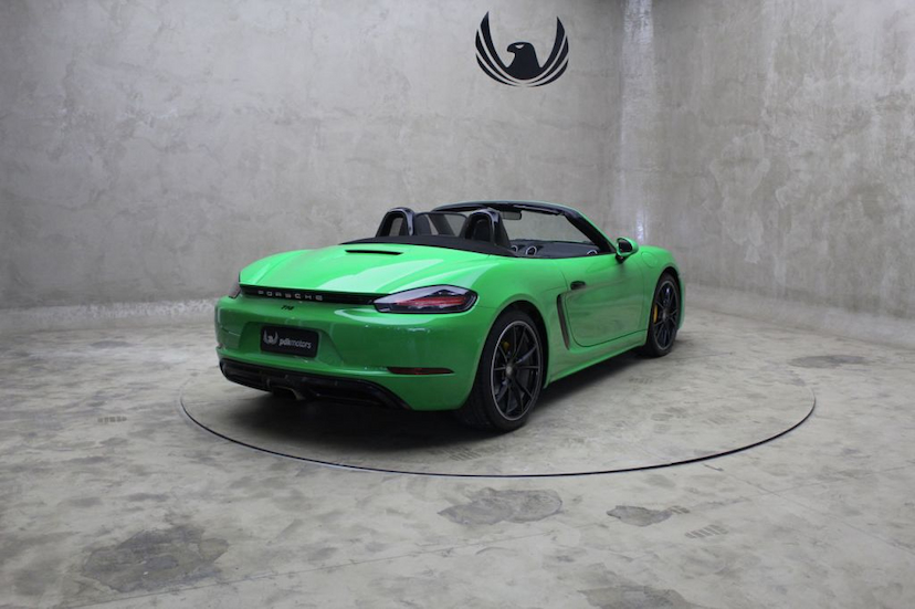 Foto do veículo PORSCHE  718 BOXSTER 2018 15.685 KM 349.000,00
