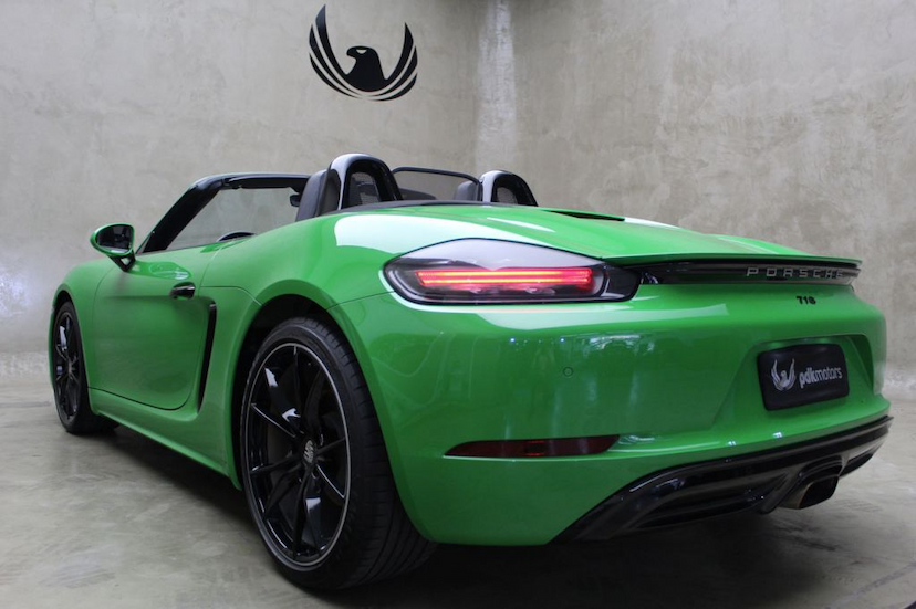 Foto do veículo PORSCHE  718 BOXSTER 2018 15.685 KM 349.000,00