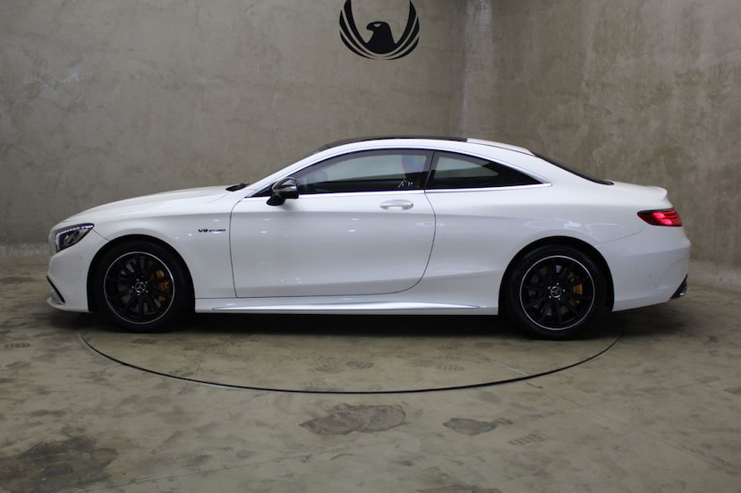 Foto do veículo MERCEDES-BENZ  S63 AMG COUPE 2015 5.430 KM 549.000,00