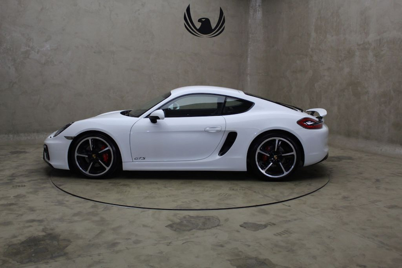 Foto do veículo PORSCHE  CAYMAN GTS 2015 4.435 KM 379.000,00