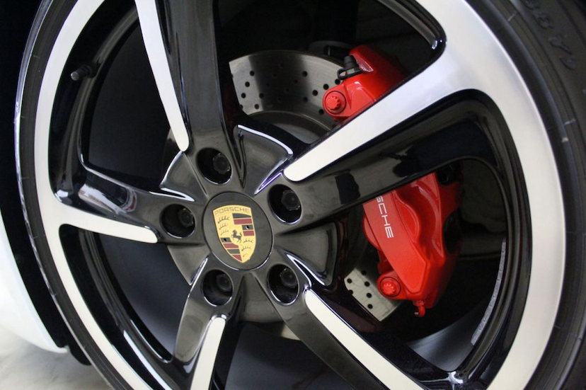 Foto do veículo PORSCHE  CAYMAN GTS 2015 4.435 KM 379.000,00