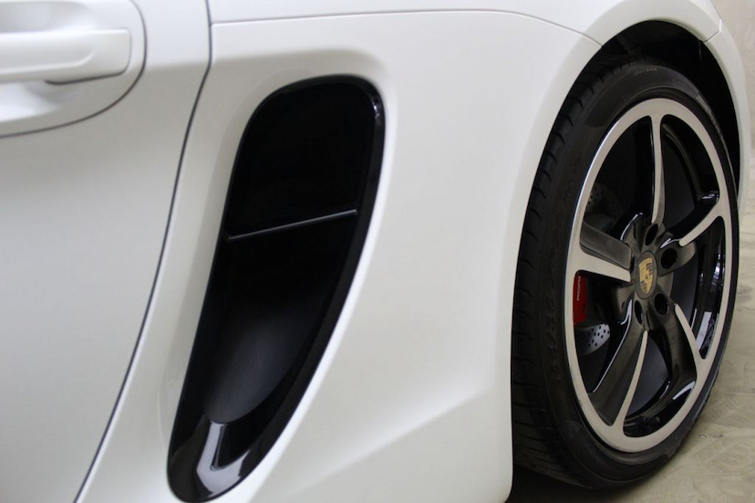 Foto do veículo PORSCHE  CAYMAN GTS 2015 4.435 KM 379.000,00