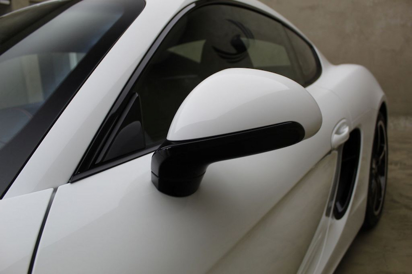 Foto do veículo PORSCHE  CAYMAN GTS 2015 4.435 KM 379.000,00