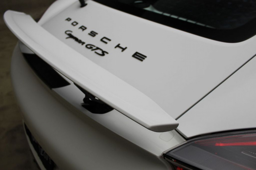 Foto do veículo PORSCHE  CAYMAN GTS 2015 4.435 KM 379.000,00