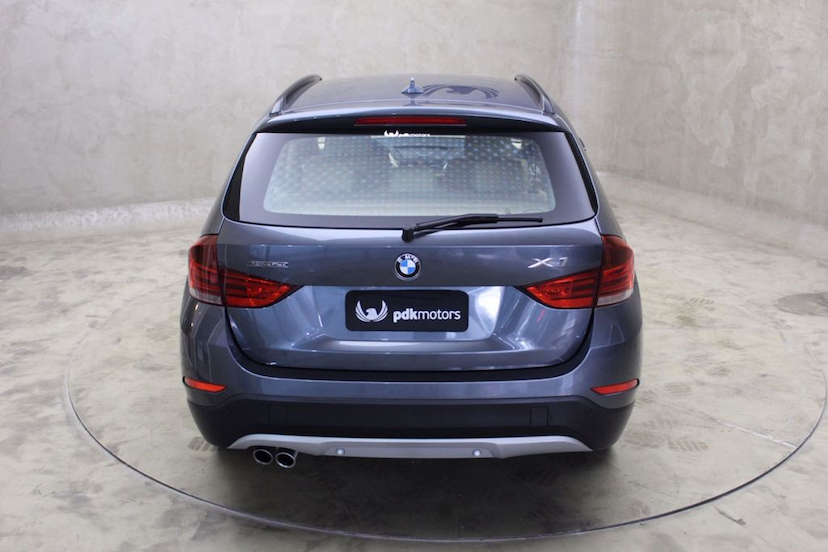 Foto do veículo BMW  X1 20I S-DRIVE 2015 52.180 KM 79.000,00