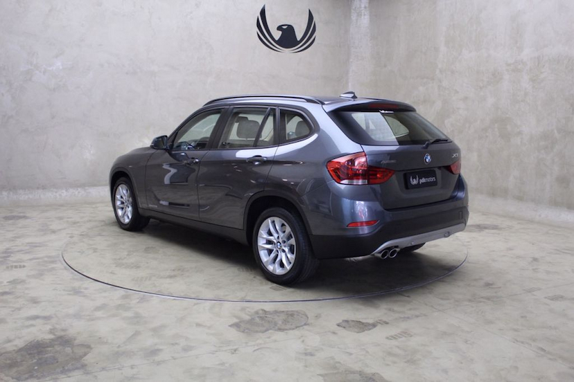 Foto do veículo BMW  X1 20I S-DRIVE 2015 52.180 KM 79.000,00