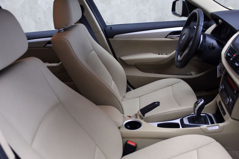 Foto do veículo BMW  X1 20I S-DRIVE 2015 52.180 KM 79.000,00