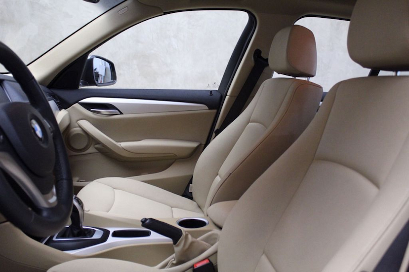 Foto do veículo BMW  X1 20I S-DRIVE 2015 52.180 KM 79.000,00