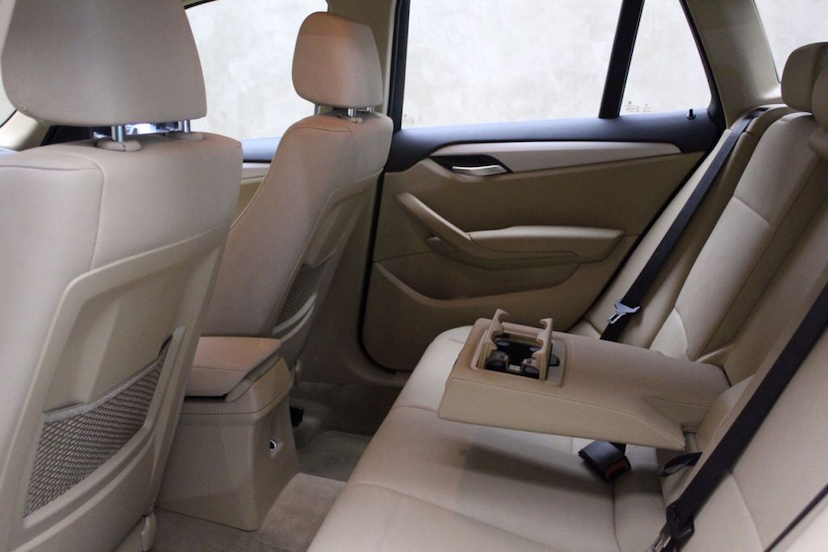 Foto do veículo BMW  X1 20I S-DRIVE 2015 52.180 KM 79.000,00